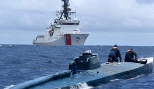 Ameriška obalna straža po nesreči čolna išče 39 oseb, našli so eno truplo