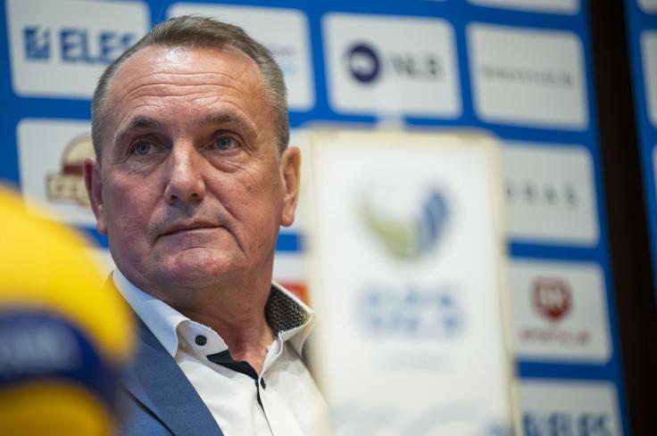 "Po OI je pred nami obdobje, ko se bo sestava nekoliko spreminjala, pomlajevala, zato je v tem obdobju še toliko pomembneje, da imamo izjemno stabilen strokovni štab," je dodal Ropret. | Foto: Boštjan Podlogar/STA