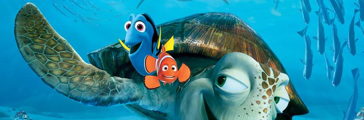 Z oskarjem za najboljši animirani celovečerec nagrajena uspešnica o samčku klovnske ribice, ki v družbi pozabljive prijateljice preplava ocean, da bi rešil svojega izgubljenega sina. Film je postal najdonosnejši animirani celovečerec do tedaj. • V sredo, 19. 12., ob 21. uri na FOX Life.*

 | Foto: 