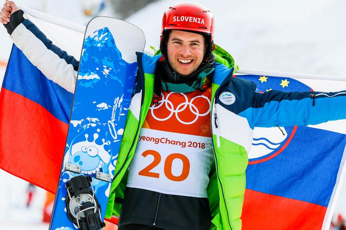 Žan Košir | Žan Košir je v Pjongčangu, prizorišču lanskih olimpijskih iger, po skoraj štirih letih znova stopil na najvišjo stopničko. To je njegova peta zmaga v svetovnem pokalu, tri je dosegel na tekmah v Aziji. | Foto Stanko Gruden, STA