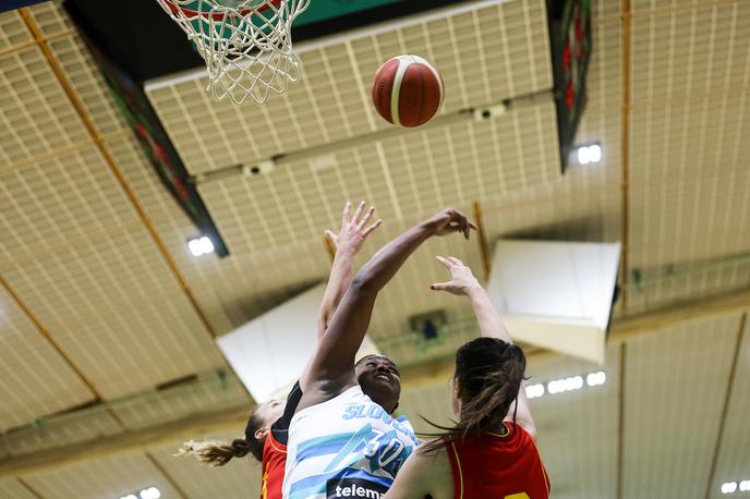 Slovenija : Črna Gora (ženska košarka, priprave na EuroBasket) | Foto Vid Ponikvar
