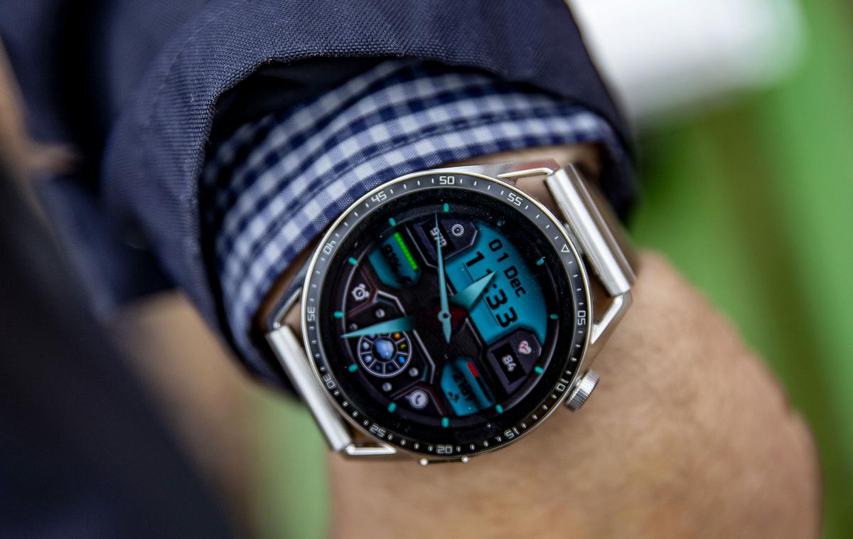 HUAWEI WATCH GT 3 | Pametna ura Huawei Watch GT 3 stavi predvsem na prefinjeno podobo tradicionalnih ur in resnično dolgo vzdržljivost akumulatorja. | Foto Ana Kovač