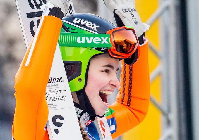 "Po prvem skoku sem vedela, da imam veliko možnost za uspeh, a pred finalom sem bila na vrhu skakalnice zelo nervozna." | Foto: Žiga Zupan/Sportida