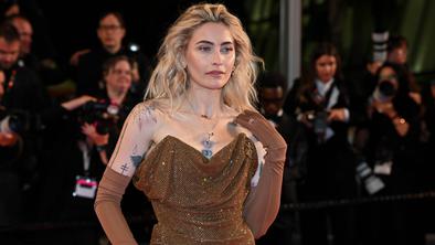 Paris Jackson v solzah, z zaročencem sta se razšla