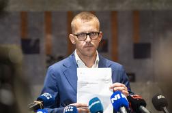 Znano je, ali je Mijič zaprosil za nadomestilo plače