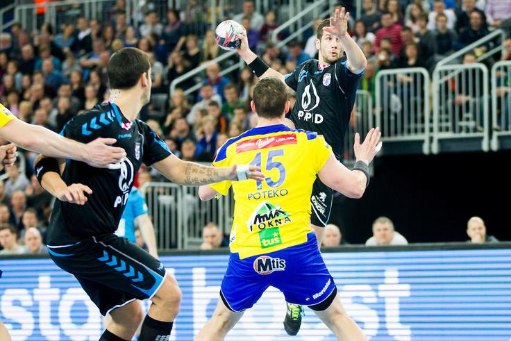 Igralec tipa Stipe Mandalinić bi Sloveniji prišel še kako prav, a poleg volje igralca je treba izpolniti še druge pogoje. | Foto: Urban Urbanc/Sportida