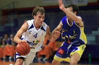 Prvi poraz Krke, Helios in Olimpija do pete zmage