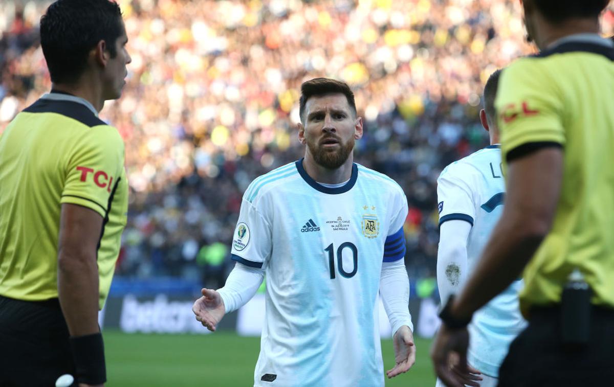 Lionel Messi | Lionel Messi je na zadnji tekmi, ko je branil barve Argentine, prejel rdeči karton. | Foto Getty Images