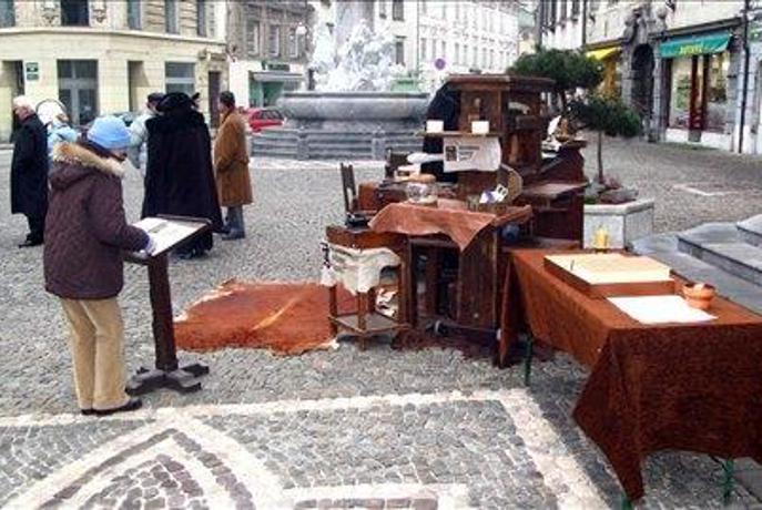Obudili spomin na sežig protestantskih knjig