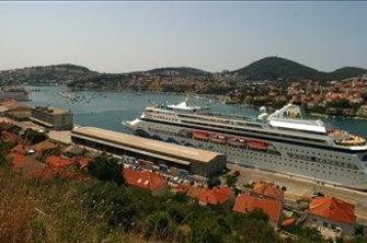 Na Hrvaškem tri odstotke več turistov kot lani