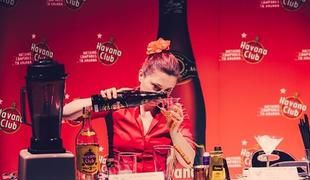 Mlada barmanka, ki je prepričala kuharskega zvezdnika Jamieja Oliverja