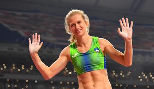 Tina Šutej neuspešno naskakovala rekord na 4,77 metra