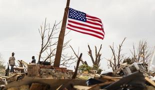 Osrednji del ZDA ponovno zajeli tornadi