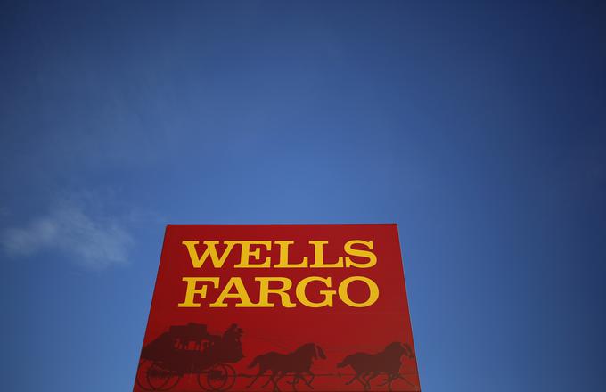 Wells Fargo sta leta 1852 ustanovila Henry Wells in William G. Fargo, ki sta leta 1850 ustanovila tudi American Express. | Foto: Reuters