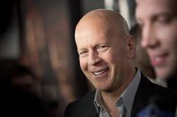 Se Bruce Willis vrača na odrske deske?
