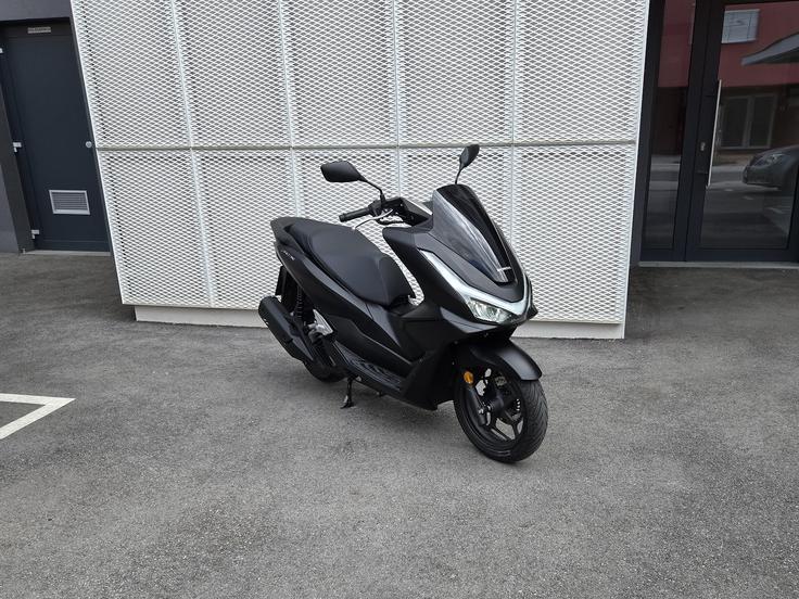 Honda skuter | Foto: Sašo Jalšovec
