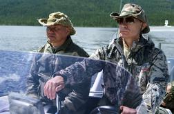 Putin se je pri ribolovu izmuznil sankcijam