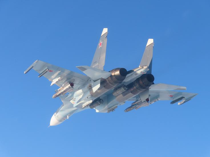 Dobro vidna oborožitev ruskega lovca Su-30 | Foto: Španska vojska