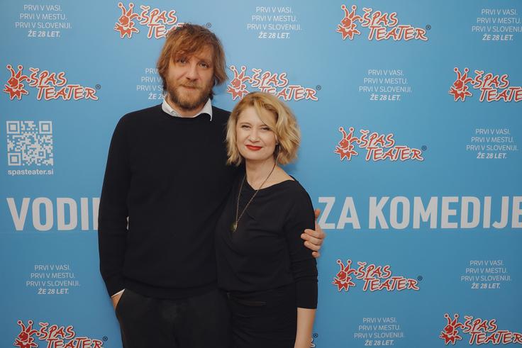 Igralca Vesna Pernarčič in Matej Puc sta od obiskovalcev prejela fantastične odzive.
 | Foto: Marko  Delbello Ocepek