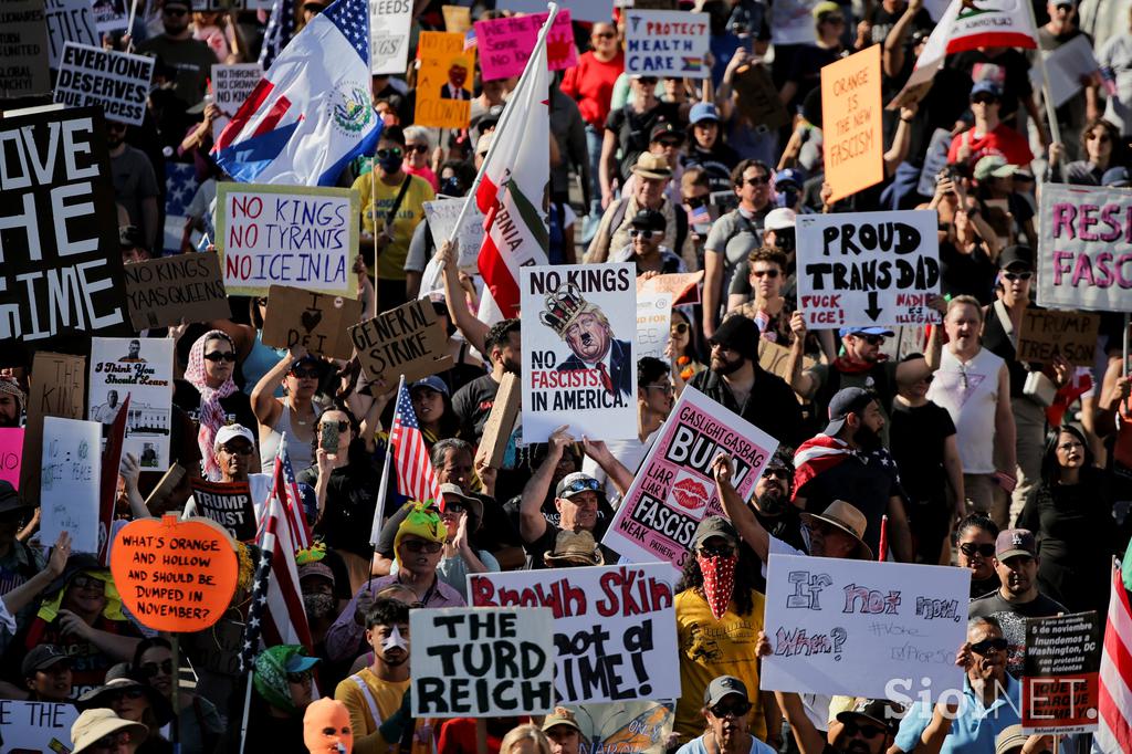 Množični protesti proti Trumpu