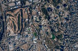 Obsežna evakuacija v Katarju, odmevajo eksplozije. Iran zagrozil: Ciljali bomo jedrsko elektrarno.