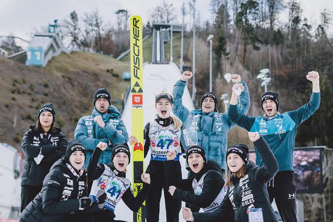 Slovenska ženska ekipa je razveseljevala v pretekli zimi. | Foto: Sportida