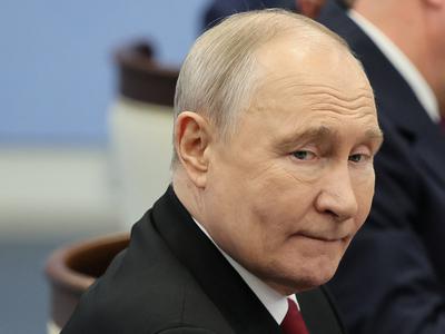 Vladimir Putin je pobegnil iz Moskve