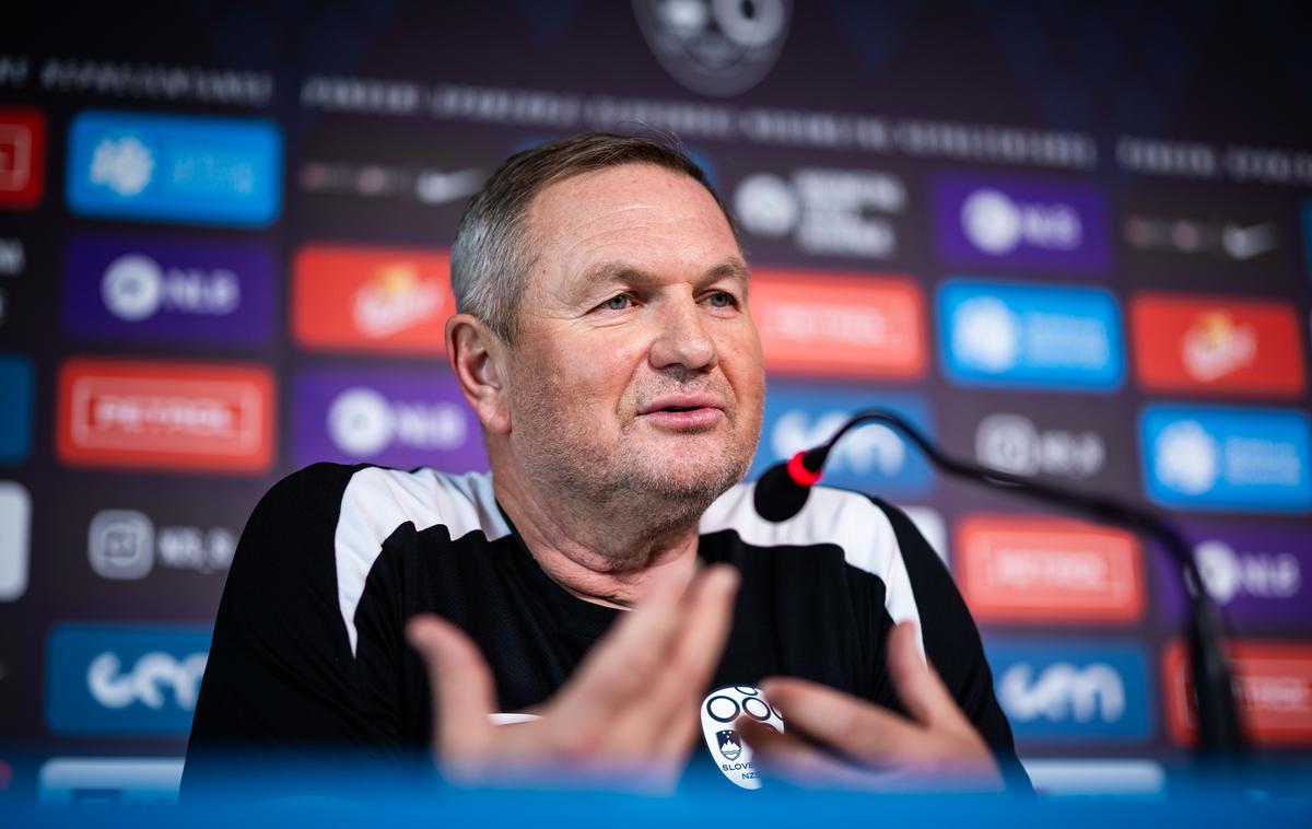 Matjaž Kek | "Tekma ima zame popolnoma enak pomen kot tista proti Luksemburgu," pred prijateljsko tekmo z reprezentanco BiH zagotavlja selektor Matjaž Kek. | Foto Jure Banfi
