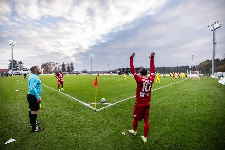 Obožuje vedno dobro pripravljeno zelenico v Kidričevem. | Foto: Jure Banfi