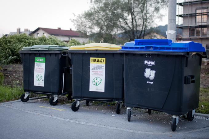 Kam odložiti odpadke, ni v vseh primerih samoumevno. | Foto: Bojan Puhek