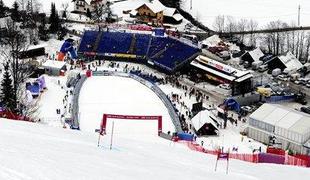 V Kranjski Gori še slalom