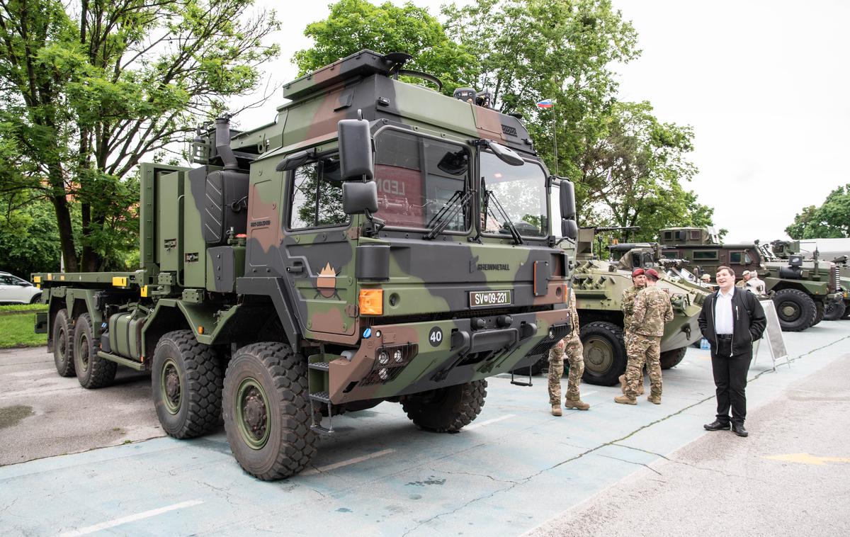 Slovenska vojska | Obiskovalci so se tekom dneva lahko preizkusili v vojaških veščinah, | Foto Mediaspeed