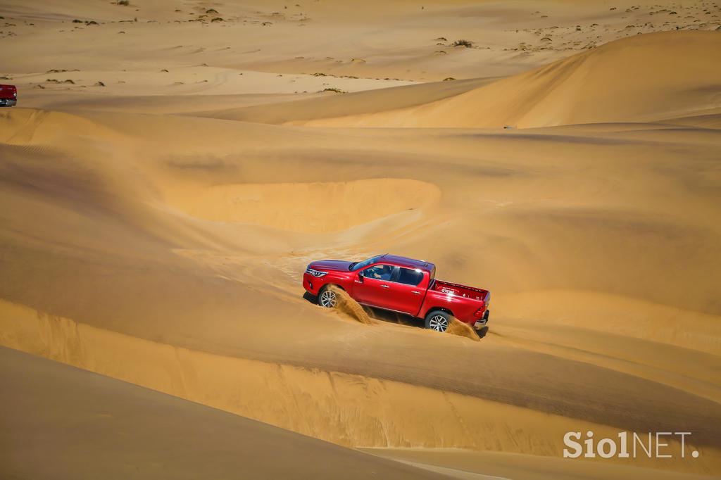 Toyota hilux Namibia - vožnja po sipinah - fotogalerija