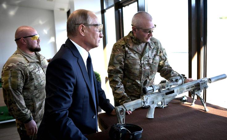 Putin je po prvih neuspehih v Ukrajini v rusko vojaško industrijo vložil veliko denarja. | Foto: Guliverimage/Vladimir Fedorenko