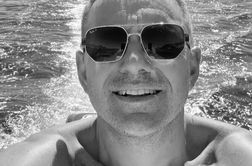 V letalski nesreči umrla norveški milijonar in njegova noseča žena