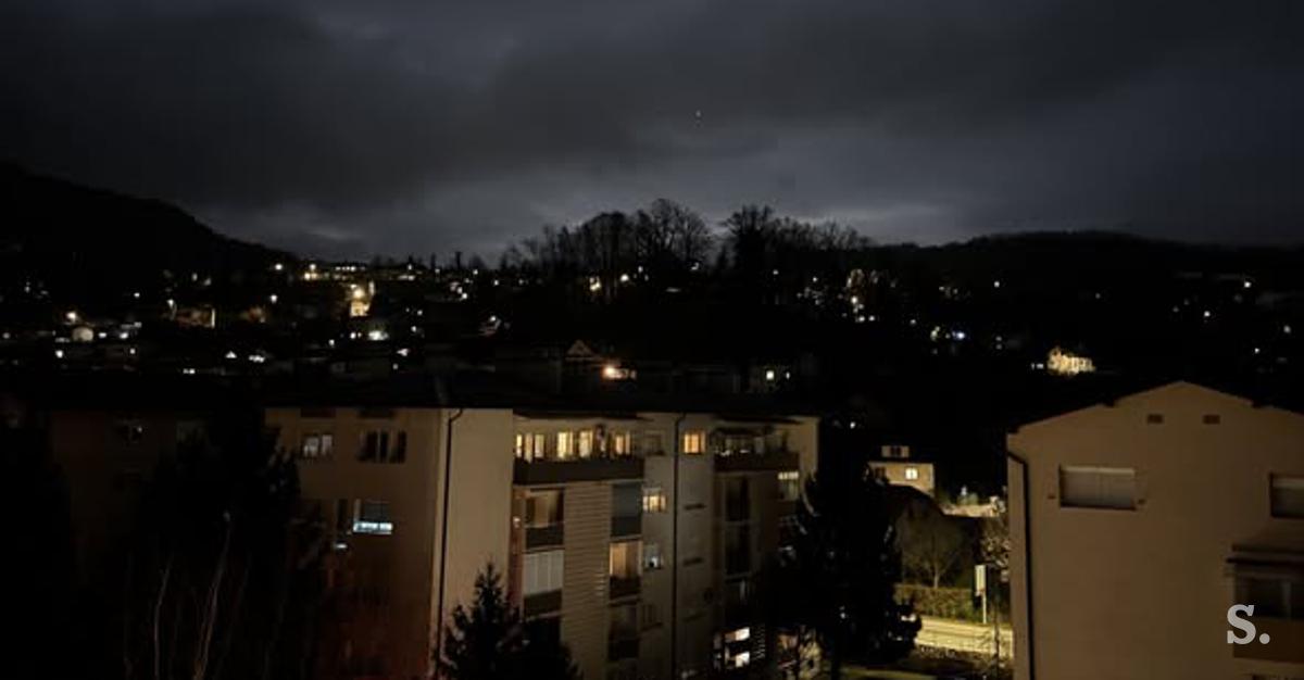 Močno zagorelo v Trbovljah: garaža v plamenih, gasilci preprečili katastrofo Kép