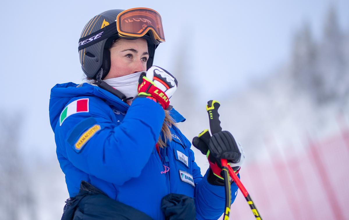 Sofia Goggia | Sofia Goggia bo zaradi hude poškodbe izpustila vrhunec sezone, svetovno prvenstvo, ki ga letos gosti "njena" Cortina d'Ampezzo. | Foto Sportida