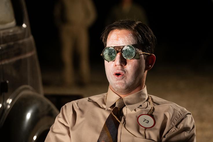 Benny Safdie kot fizik Edward Teller | Foto: Karantanija Cinemas