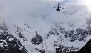 Slovenska alpinista za vedno ostala v Himalaji?