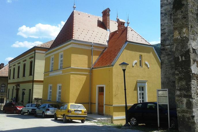 Majda Širca: Svetu se rola