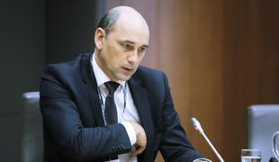 Pred bančnim sojenjem desetletja: kje so končali milijoni gotovine?