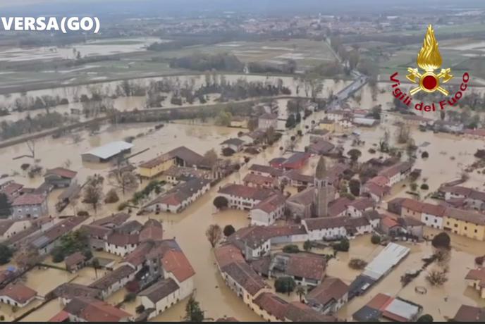 Žalostna zgodba reševanja: 32-letnik skušal rešiti 83-letno sosedo