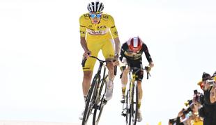 Fenomenalen zaključek nore etape, Pogačar v šprintu boljši od Vingegaarda, Francozu prestižna zmaga
