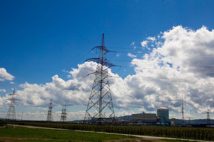 Elektroenergetski sistem Slovenije je povezan s sistemi v Italiji, Avstriji in na Hrvaškem. V načrtu je še povezava z Madžarsko. | Foto: Vid Ponikvar