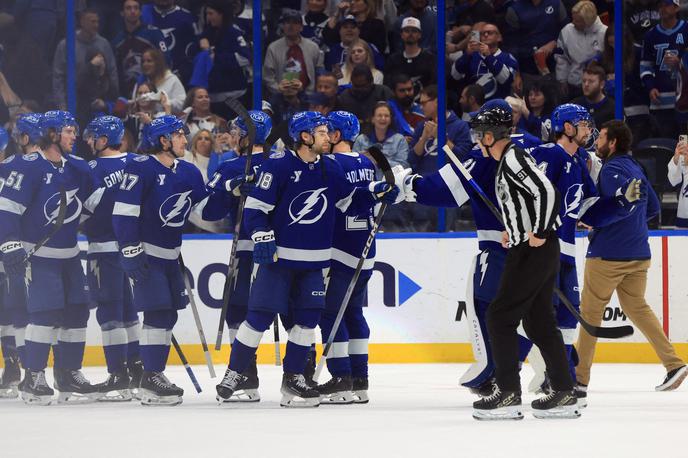 Tampa Bay Lightning | Tampa Bay Lightning so ponoči dobili veliki derbi lige NHL in v domači dvorani premagali vodilno ekipo lige Colorado Avalanche s 4:2. | Foto Reuters