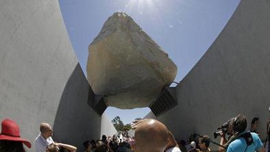 Michael Heizer, umetnik zemlje