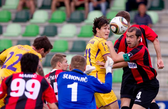 Nogometaši Primorja so nazadnje igrali v prvi ligi leta 2011. | Foto: Vid Ponikvar