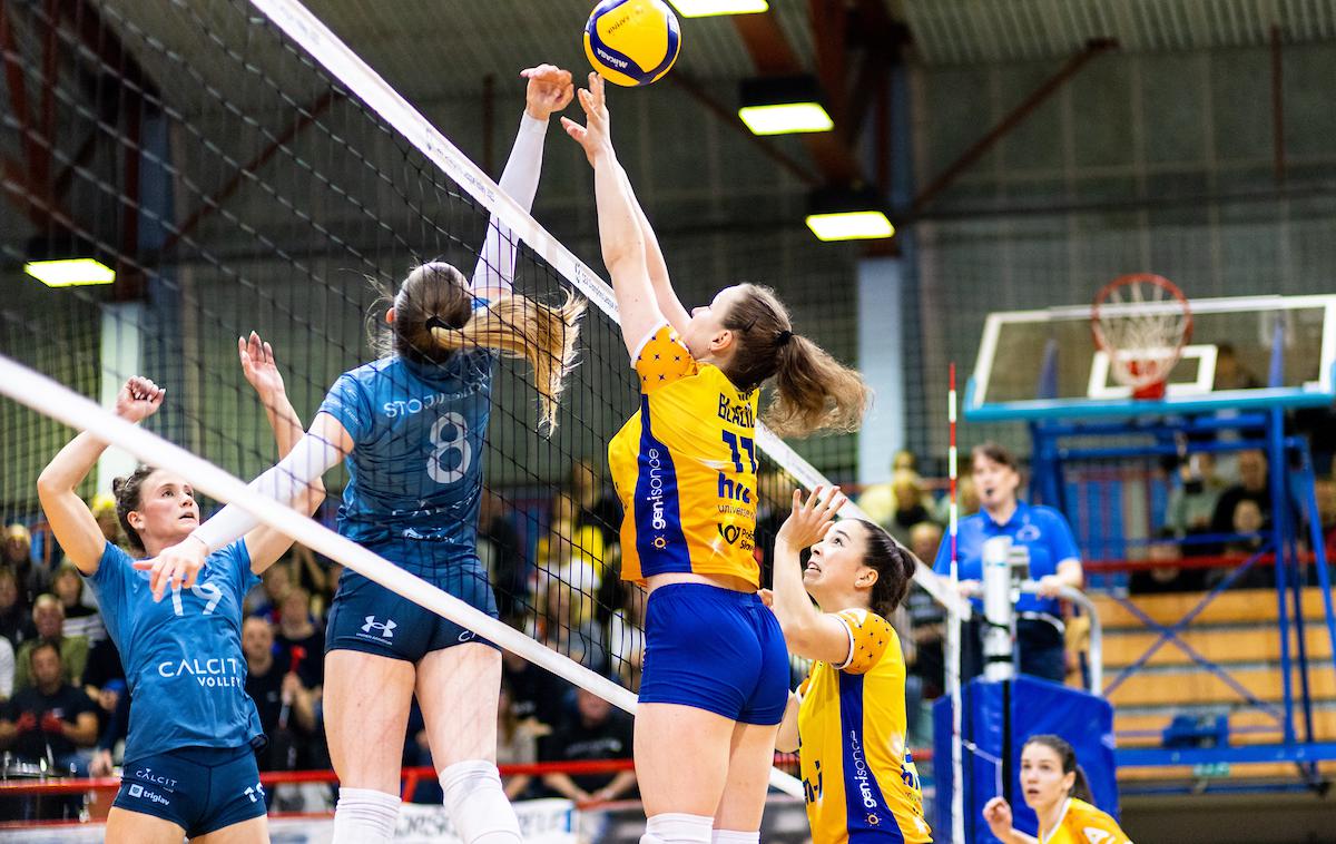 Calcit Volley : Gen-I Volley, finale | Kamničanke so v finalu državnega prvenstva povedle z 2:0 v zmagah. | Foto Matic Klanšek Velej/Sportida