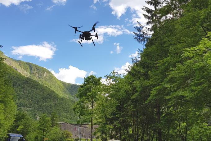 V prejšnjih dneh so območje pregledovali tudi z dronom. | Foto: PU Nova Gorica