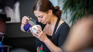 Kdo bi si mislil, da lahko mlečna pena prinese vozovnico za Milano?